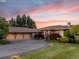 450 SE Arrow Creek Ln, Gresham, OR 97080