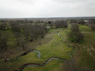 1 Rattler Hill Rd, McGregor, TX 76657