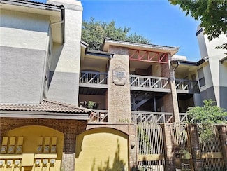 806 W 24th St Unit 210, Austin, TX 78705