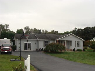 207 2nd St, Grottoes, VA 24441