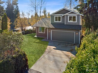 20622 Lapaloma Dr E, Bonney Lake, WA 98391