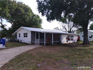 517 Park Ave, Sebastian, FL 32958