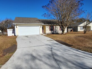 305 Cornsilk Ct, Jacksonville, NC 28546