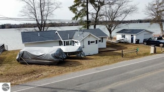 4432 E Cedar Lake Dr, Greenbush, MI 48738