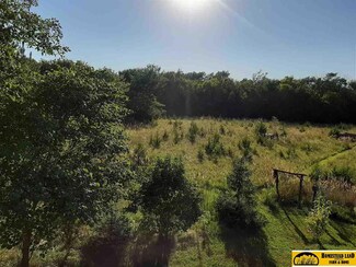 2284 E Spruce Rd, Wymore, NE 68466