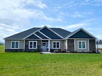 429 Peterson Ln, Waynesboro, VA 22980
