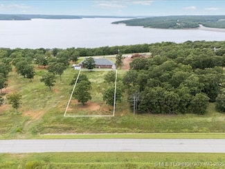 81 E Lake Rd, Sperry, OK 73557