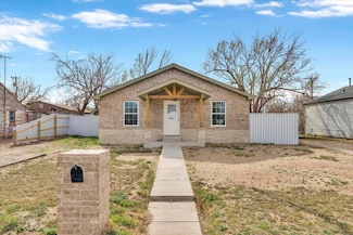 804 Avenue A, Levelland, TX 79336