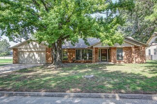 11712 S 98th East Ave, Bixby, OK 74008