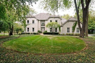 65 Coventry Ln, North Barrington, IL 60010