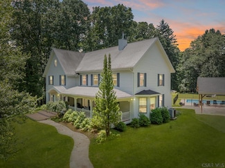 16 Mcdowell Rd, Ligonier, PA 15658