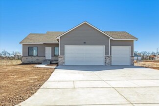2135 E Cedar Tree Cir, Park City, KS 67219