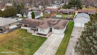 705 Diana Dr, Holland, OH 43528