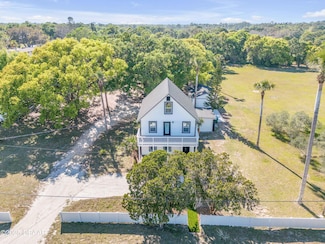 182 Howes St, Oak Hill, FL 32759