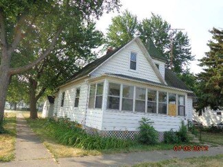 102 S Wabash Ave, Reddick, IL 60961