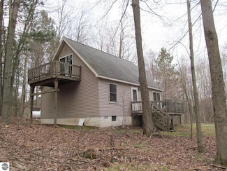 16121 130th Ave, Le Roy, MI 49655
