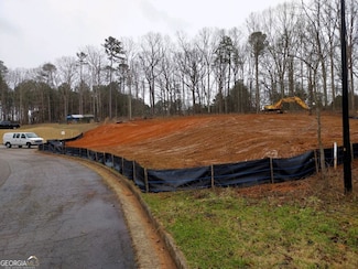 130 Constance Dr, Locust Grove, GA 30248