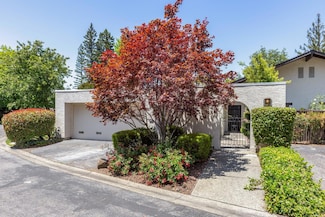 2435 Sharon Oaks Dr, Menlo Park, CA 94025
