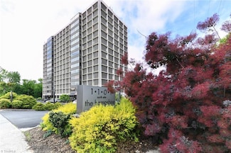 1101 N Elm St Unit 304, Greensboro, NC 27401