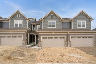 153 Huntington Dr, Waconia, MN 55387