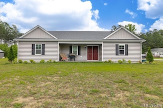 107 Carey St, Jarratt, VA 23867