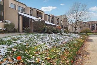 1006 Bunker Dr Unit 204, Fairlawn, OH 44333