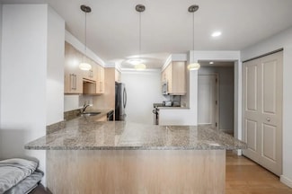 183-185 Massachusetts Ave Unit 702, Boston, MA 02115