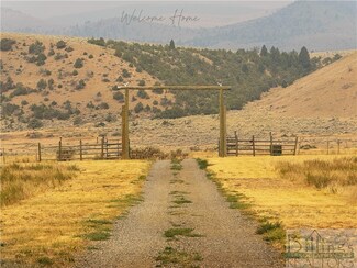 1074 Crow Creek Rd, Toston, MT 59643