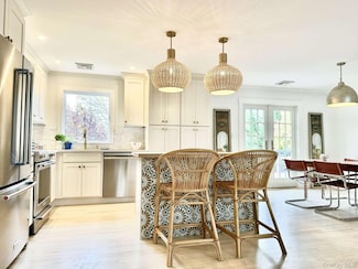 4660 Deep Hole Dr, Mattituck, NY 11952