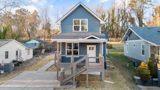 2911 Tecoma Dr, Knoxville, TN 37917