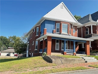 2217 Jones St, Saint Joseph, MO 64506