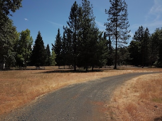 5901 Riverbanks Rd, Grants Pass, OR 97527