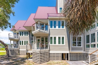 204 Little Oak Island Dr, Folly Beach, SC 29439