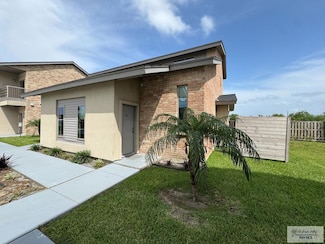 7100 Via Del Mar Cir Unit D-8, Brownsville, TX 78521