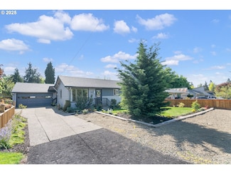 128 Canemah Rd, Oregon City, OR 97045