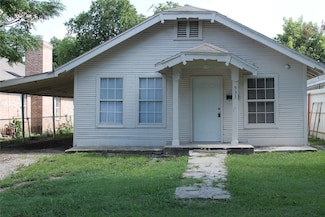 531 W Spurgeon St, Fort Worth, TX 76115