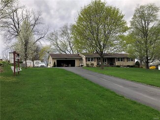 8777 Shepherd Rd, Weedsport, NY 13166