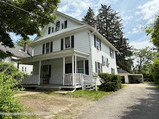 5846 S Elm Ave, Millerton, NY 12546