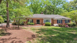 207 Sweetbriar Dr, Richmond, VA 23238
