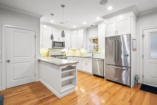 266 Lamartine St Unit 2, Jamaica Plain, MA 02130