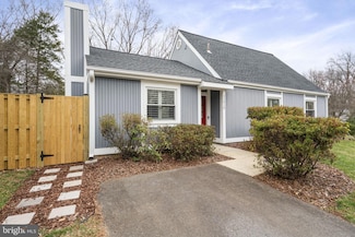 11410 Great Meadow Dr, Reston, VA 20191