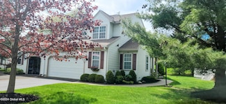 35 Highpointe Dr, Troy, NY 12182