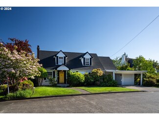 313 W Chapman Ave, Roseburg, OR 97470