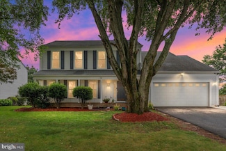 8683 Nagle St, Manassas, VA 20110