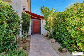 307 W Arenas Rd, Palm Springs, CA 92262