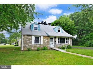 1900 Surrey Rd, Oreland, PA 19075