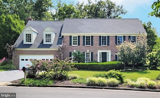 8605 Oak Brook Ln, Fairfax Station, VA 22039