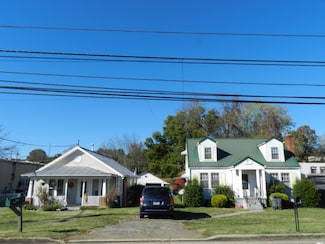200 & 202 W Main St, Mount Carmel, TN 37645