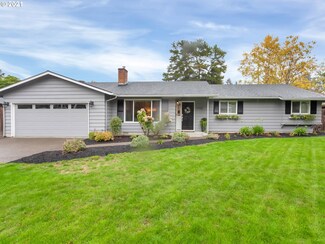 8985 SW Caroline Dr, Portland, OR 97225