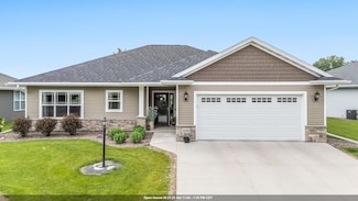 5090 N Milkweed Trail, Grand Chute, WI 54913